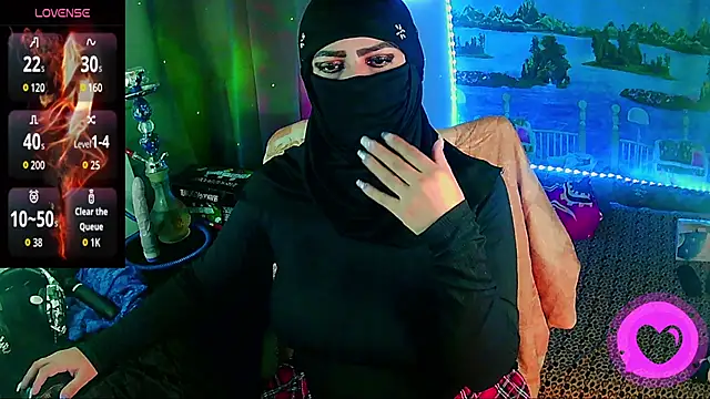 SultanaLayla online show from 06-30-26, 09:05