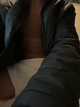 Snapshot of Mateo_6910 chatting on 09-12-25, 09:04 Mateo 6910 online show from 09-12-25, 09:04