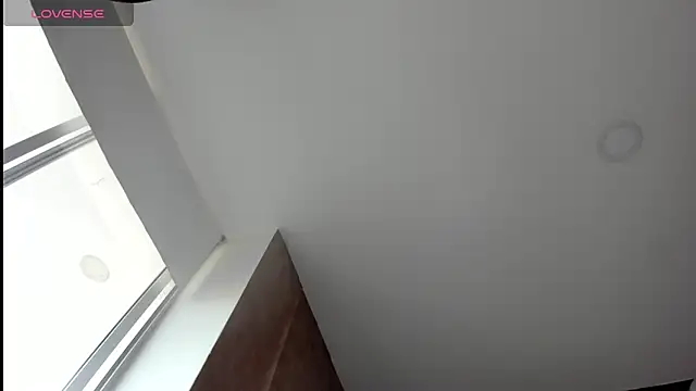 sweet  vanessa1 online show from 06-09-26, 10:32