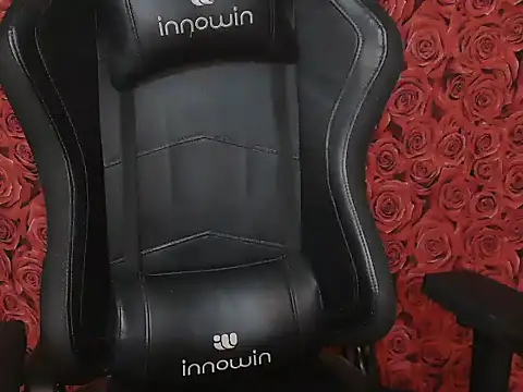 Snapshot of Simmi_Ji chatting on 11-24-25, 05:45 Simmi Ji online show from 11-24-25, 05:45