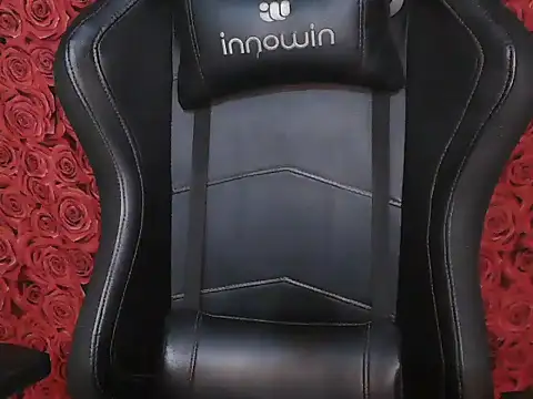 Snapshot of Simmi_Ji chatting on 11-27-25, 04:42 Simmi Ji online show from 11-27-25, 04:42