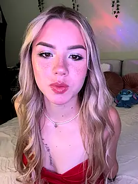 Snapshot of NastyaKiss1 chatting on 09-20-25, 10:22 NastyaKiss1 online show from 09-20-25, 10:22