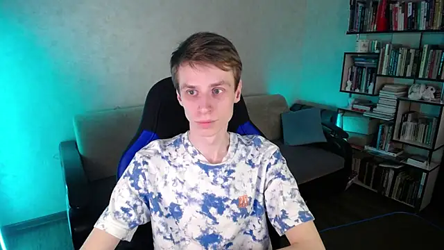 yes cute boy  online show from 02-21-26, 12:06