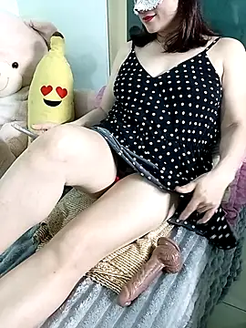 Spa-LinhLinh online show from 10-10-25, 03:33