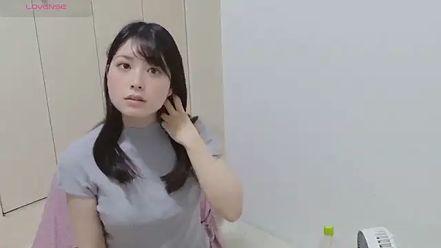 Snapshot of coharu_01 chatting on 10-05-25, 12:36 coharu 01 online show from 10-05-25, 12:36