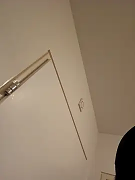 Snapshot of ValentRedfish chatting on 03-12-26, 04:24 ValentRedfish online show from 03-12-26, 04:24