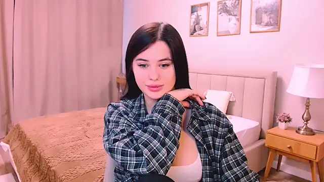 lil angel  online show from 02-20-26, 02:17