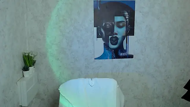 JuliaTopp  online show from 11-06-25, 05:41