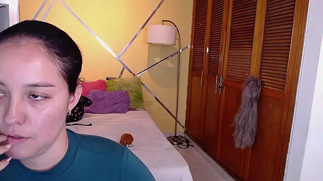 shirleyrojas online show from 01-10-26, 07:04