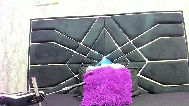 LITTLESUSSYY  online show from 09-29-25, 11:48