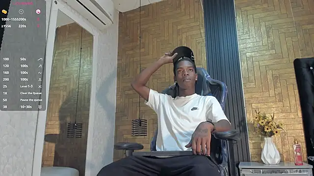 Snapshot of Cam_Brown chatting on 09-17-25, 03:41 Cam Brown online show from 09-17-25, 03:41