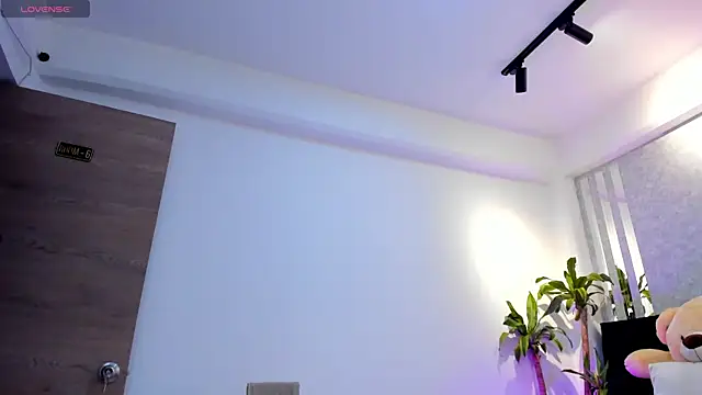 lily cash1 online show from 12-18-25, 02:45