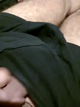 bullut06 online show from 11-04-25, 02:43