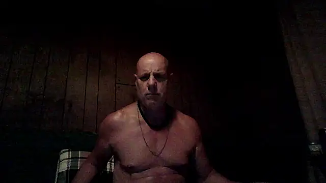 Snapshot of CLUBTHUMPERBATOR chatting on 07-26-26, 04:09 CLUBTHUMPERBATOR online show from 07-26-26, 04:09