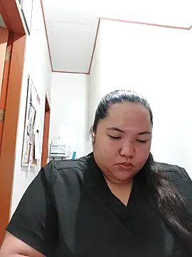 LianaCruzado online show from 04-12-26, 01:32