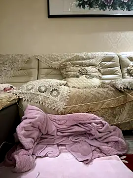 anna yngs online show from 10-17-25, 01:20