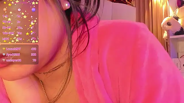 Snapshot of AgathaAtenea chatting on 11-14-25, 12:42 AgathaAtenea online show from 11-14-25, 12:42