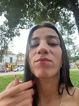 Snapshot of -juicy_ chatting on 06-15-26, 10:56 -juicy online show from 06-15-26, 10:56