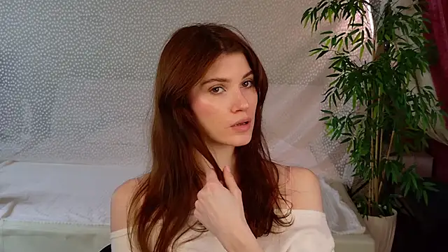 Snapshot of Angell_Wild chatting on 10-21-25, 01:34 Angell Wild online show from 10-21-25, 01:34