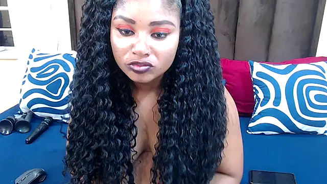 AfricanQueenxx40 online show from 12-02-25, 05:52