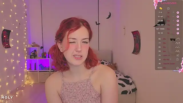 bananasgirl online show from 11-12-25, 05:30