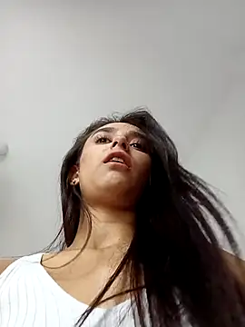 CandyFoxter  online show from 11-08-25, 04:07