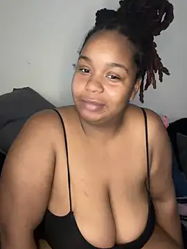 Snapshot of Thiccmamaa chatting on 02-18-26, 09:33 Thiccmamaa online show from 02-18-26, 09:33