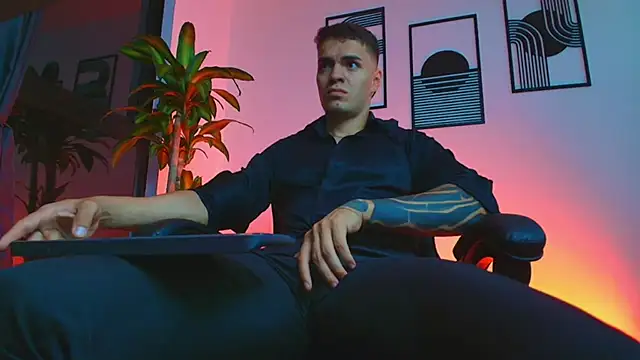 ALPHA DOMINUS  online show from 04-12-26, 03:55