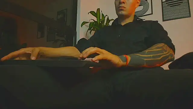 ALPHA DOMINUS  online show from 06-10-26, 03:50