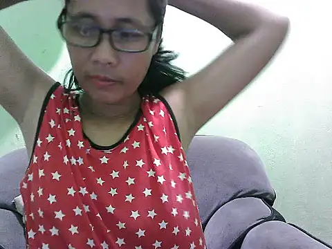 Snapshot of HotLadyPinay32 chatting on 05-01-26, 10:20 HotLadyPinay32 online show from 05-01-26, 10:20