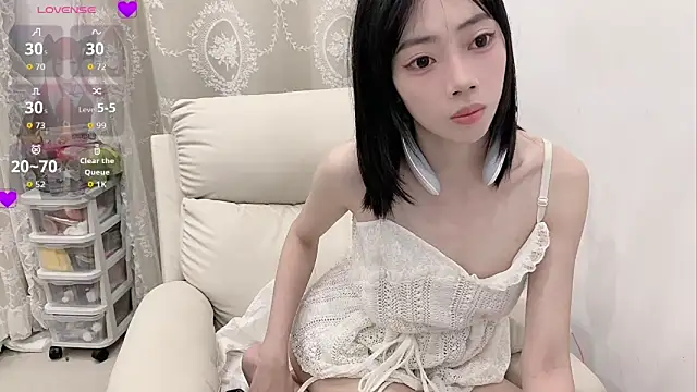 tuantuanle online show from 04-04-26, 02:14