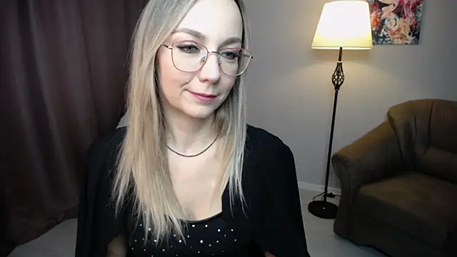 Ava Elior online show from 11-08-25, 10:26