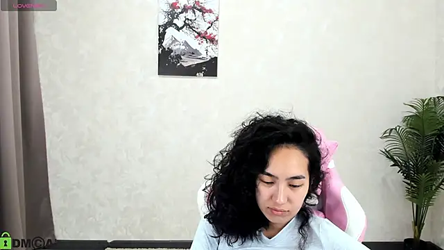 FlirtyAura online show from 11-07-25, 01:49