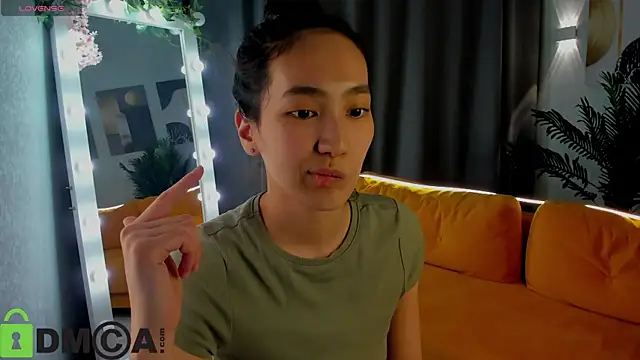 FlirtyAura online show from 04-01-26, 12:50