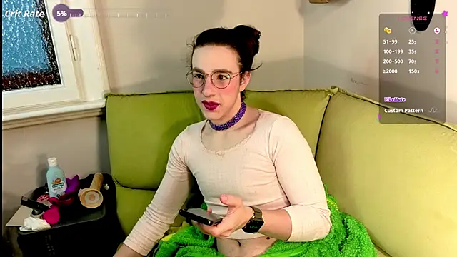 Zesty Peach online show from 10-08-25, 10:24