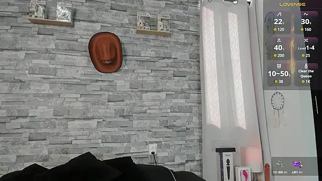 connorsmiith online show from 10-24-25, 01:18