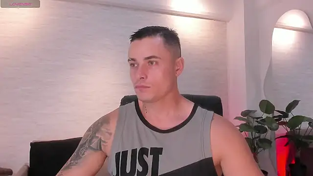 connorsmiith online show from 04-12-26, 11:32