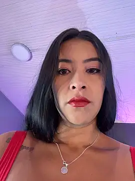 Snapshot of BellaFernandez__ chatting on 04-08-26, 01:11 BellaFernandez online show from 04-08-26, 01:11