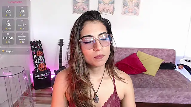 Snapshot of Susanahendrix chatting on 10-15-25, 06:19 Susanahendrix online show from 10-15-25, 06:19