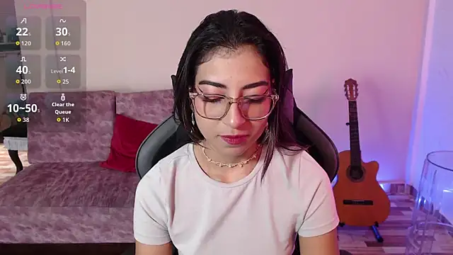 Susanahendrix online show from 04-16-26, 06:19