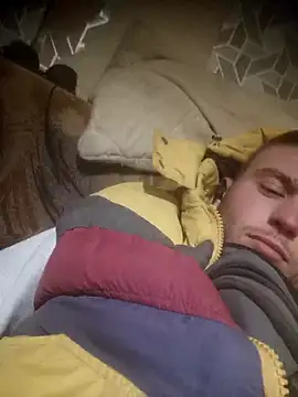 Kisszivacs online show from 04-12-26, 12:37