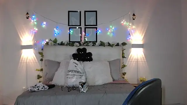 Megan 05  online show from 03-05-26, 06:15