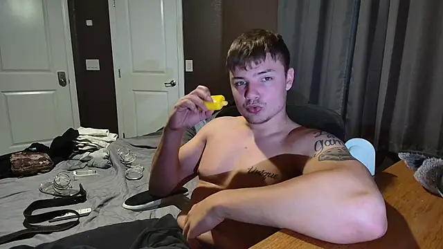 derekmontana2 online show from 09-11-25, 08:14