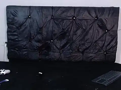 Snapshot of masterbrave420 chatting on 10-08-25, 01:36 masterbrave420 online show from 10-08-25, 01:36