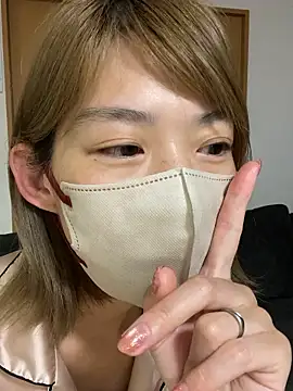 Snapshot of usako_2025 chatting on 07-26-26, 01:40 usako 2025 online show from 07-26-26, 01:40