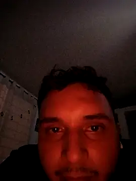 Snapshot of Hotguys111 chatting on 09-14-25, 07:18 Hotguys111 online show from 09-14-25, 07:18