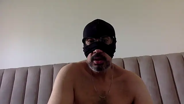 CaiBull online show from 05-18-26, 07:58