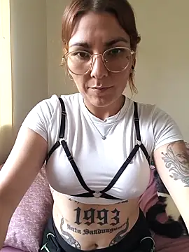 Snapshot of xjuanaxmaldadxxx chatting on 11-20-25, 06:07 xjuanaxmaldadxxx online show from 11-20-25, 06:07