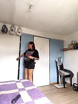 Snapshot of xjuanaxmaldadxxx chatting on 03-16-26, 04:44 xjuanaxmaldadxxx online show from 03-16-26, 04:44