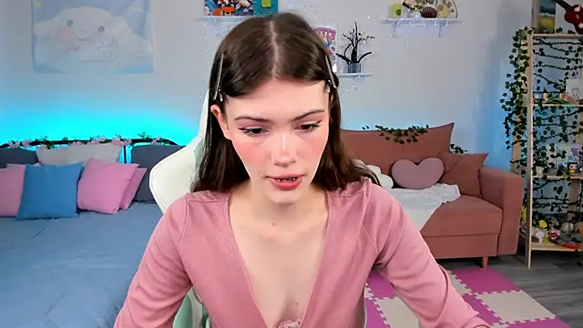Zoe Vee online show from 07-15-26, 03:23
